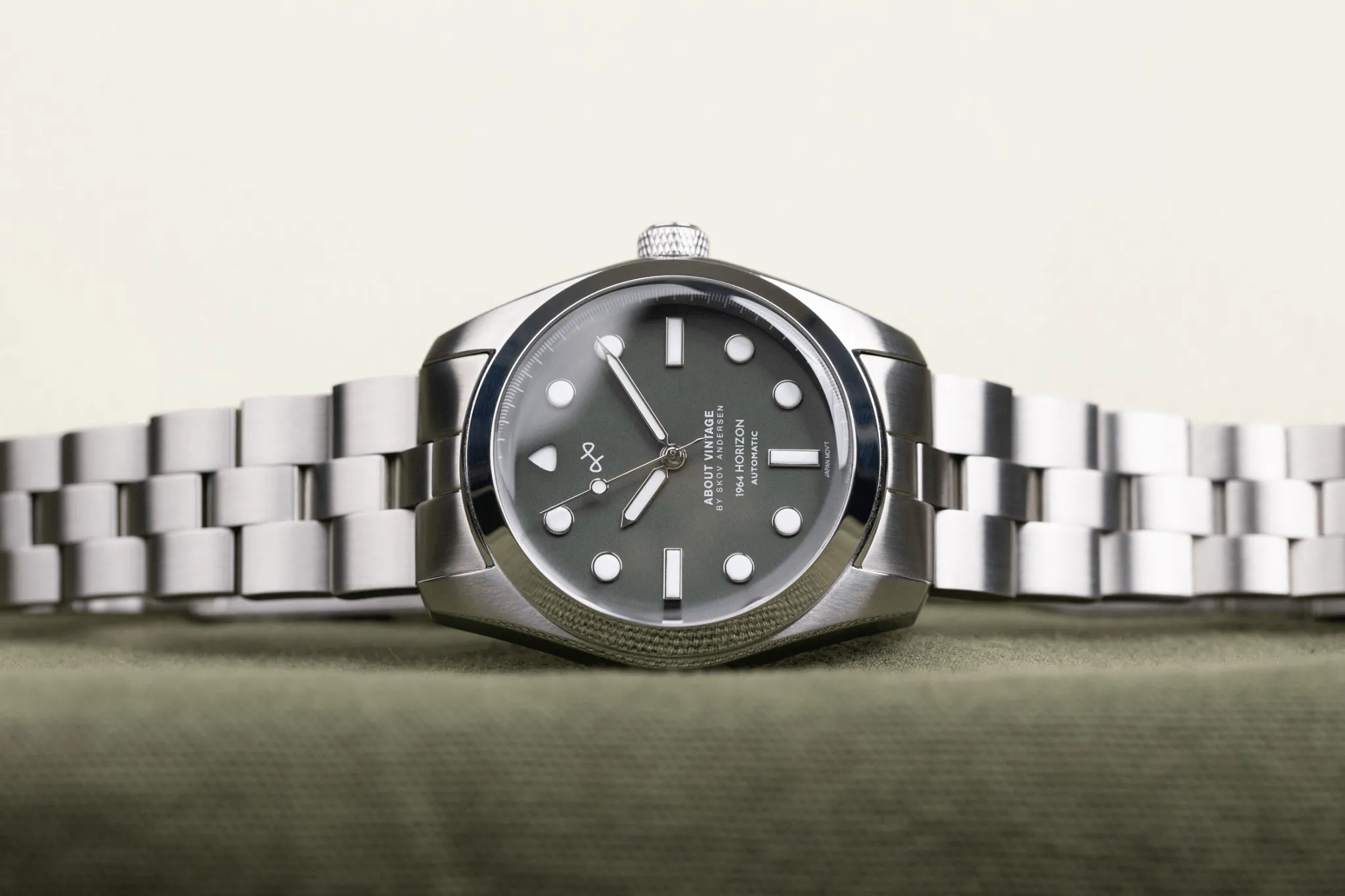 1964 Horizon Automatic. Steel / Matte Green