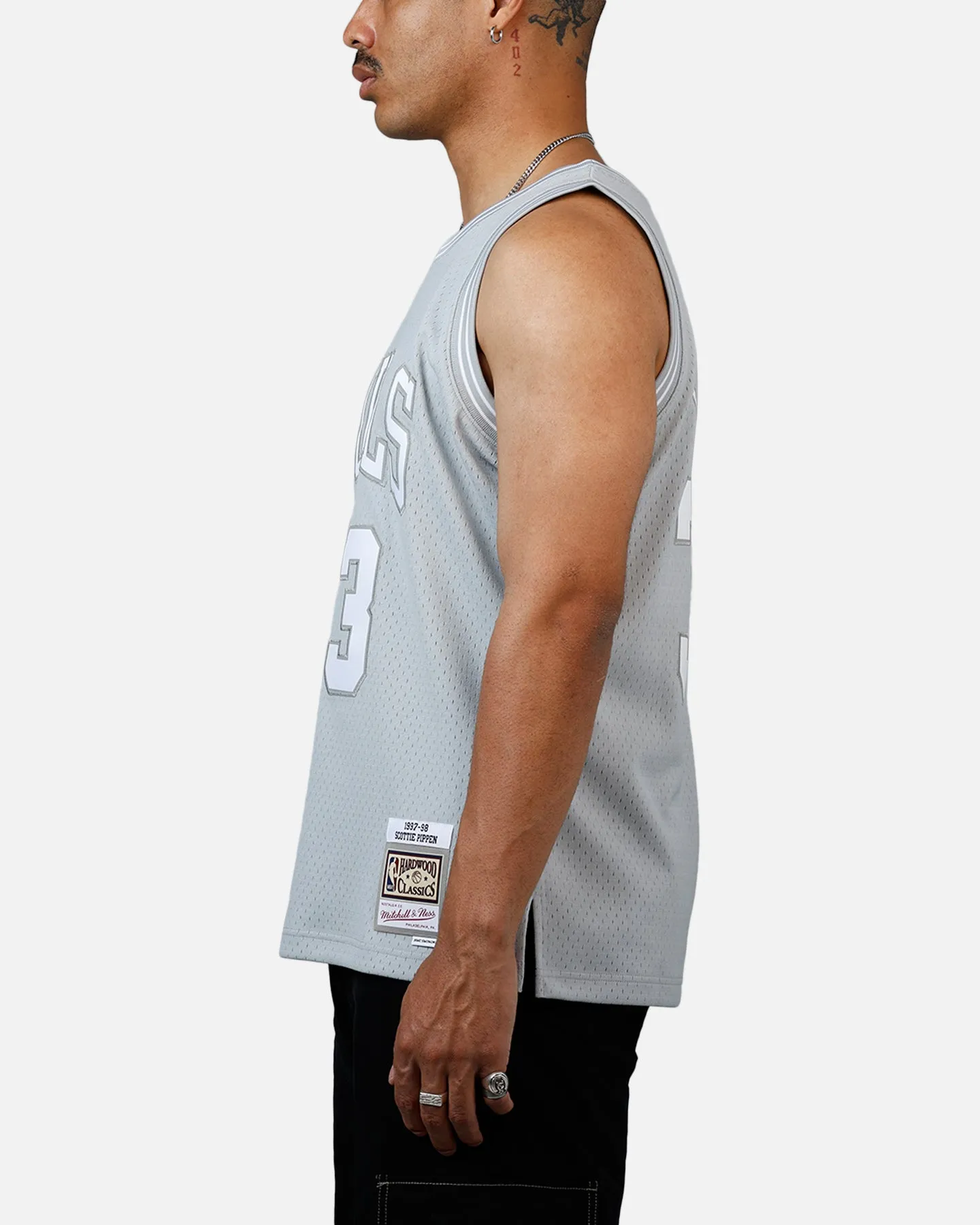 Mitchell & Ness Chicago Bulls Scottie Pippen 1997-1998 Swingman Jersey Grey