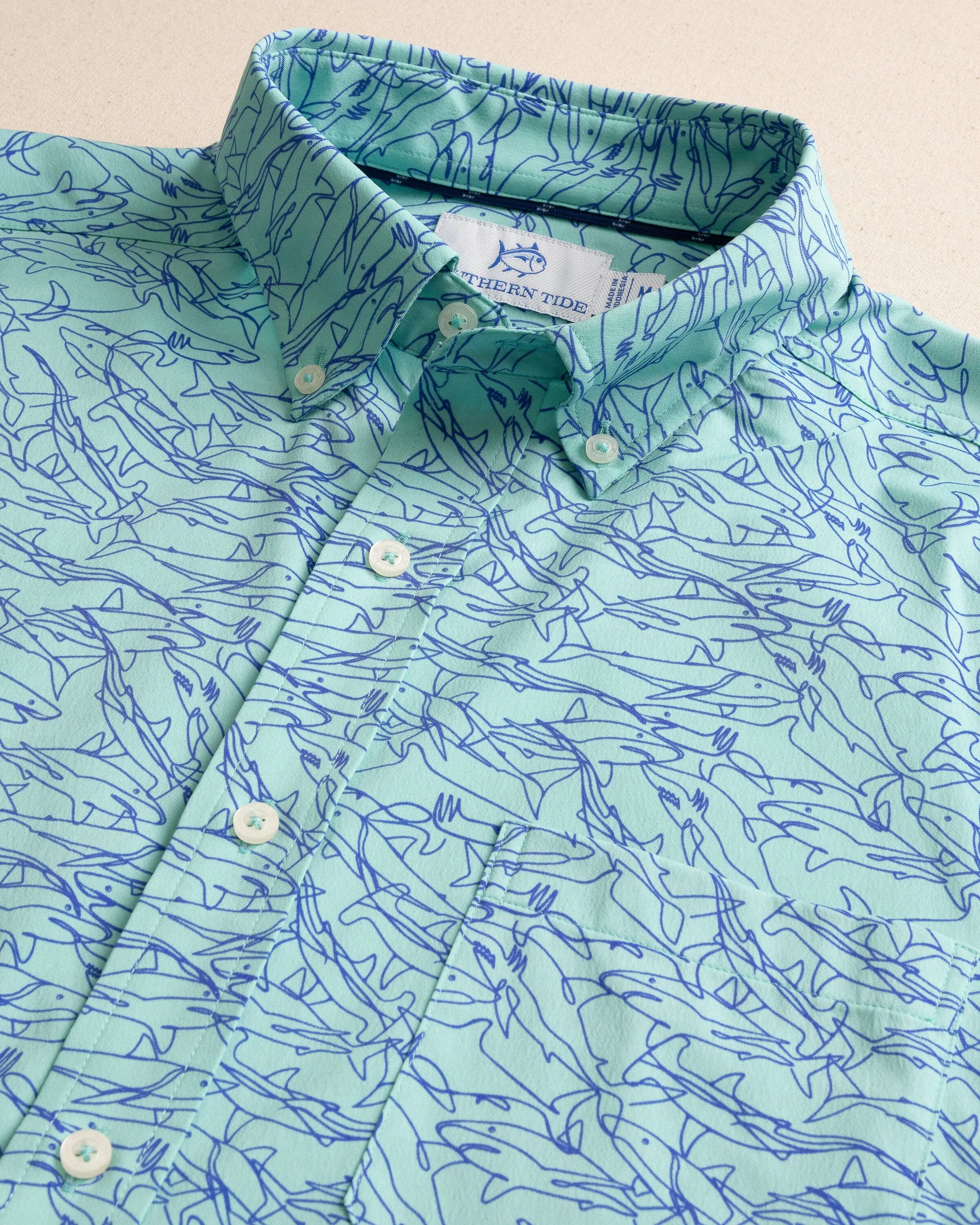 Shark Bait brrr°® Intercoastal Short Sleeve Sport Shirt