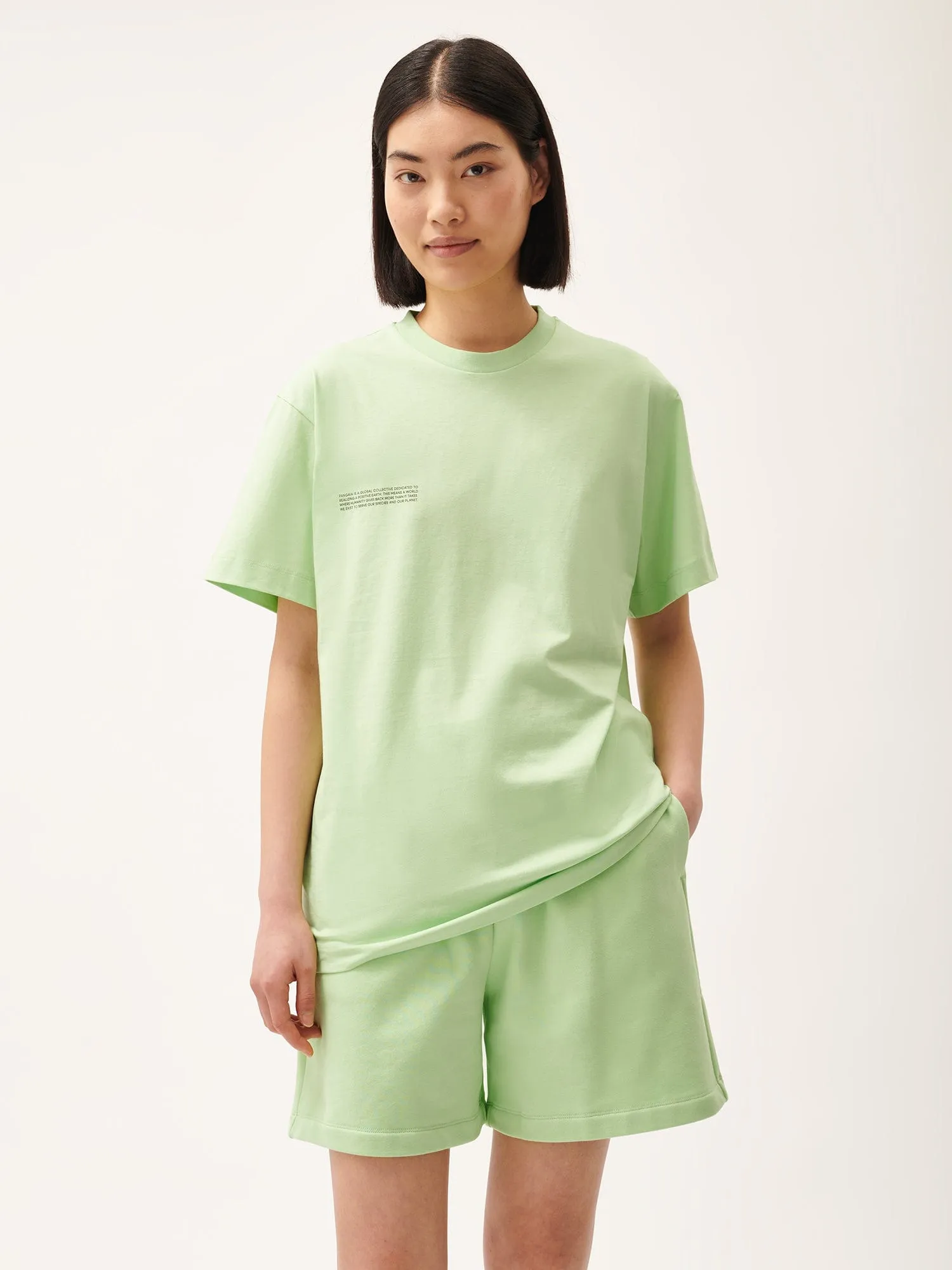 Womens 365 Midweight T-shirt—fennel green