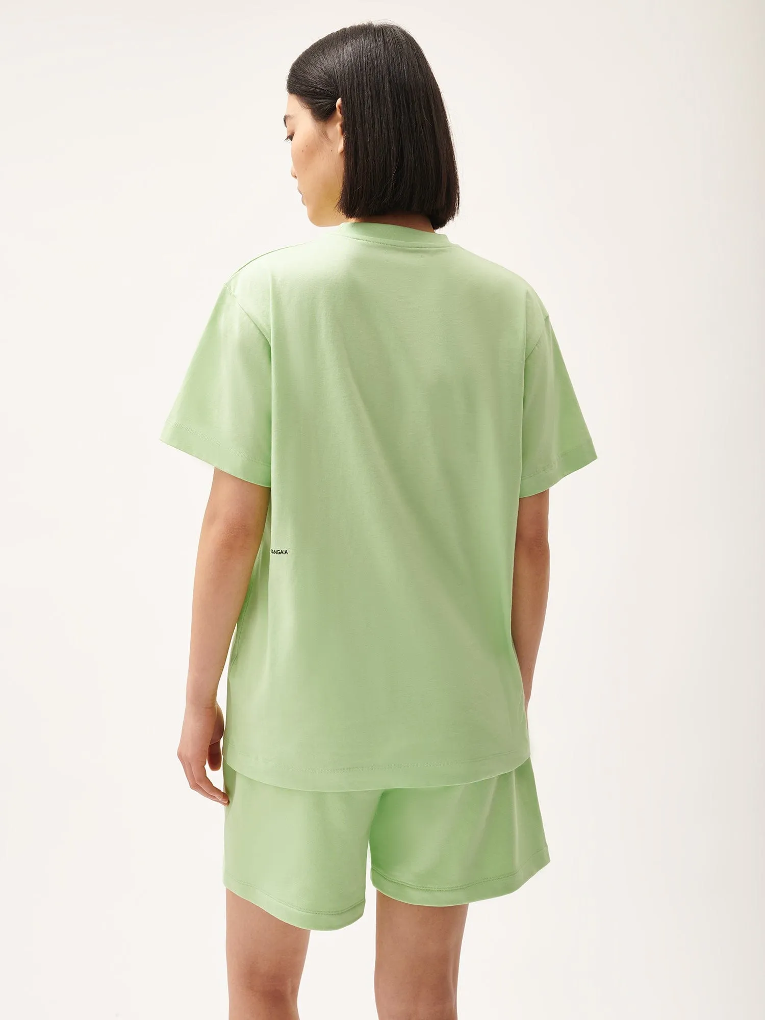 Womens 365 Midweight T-shirt—fennel green