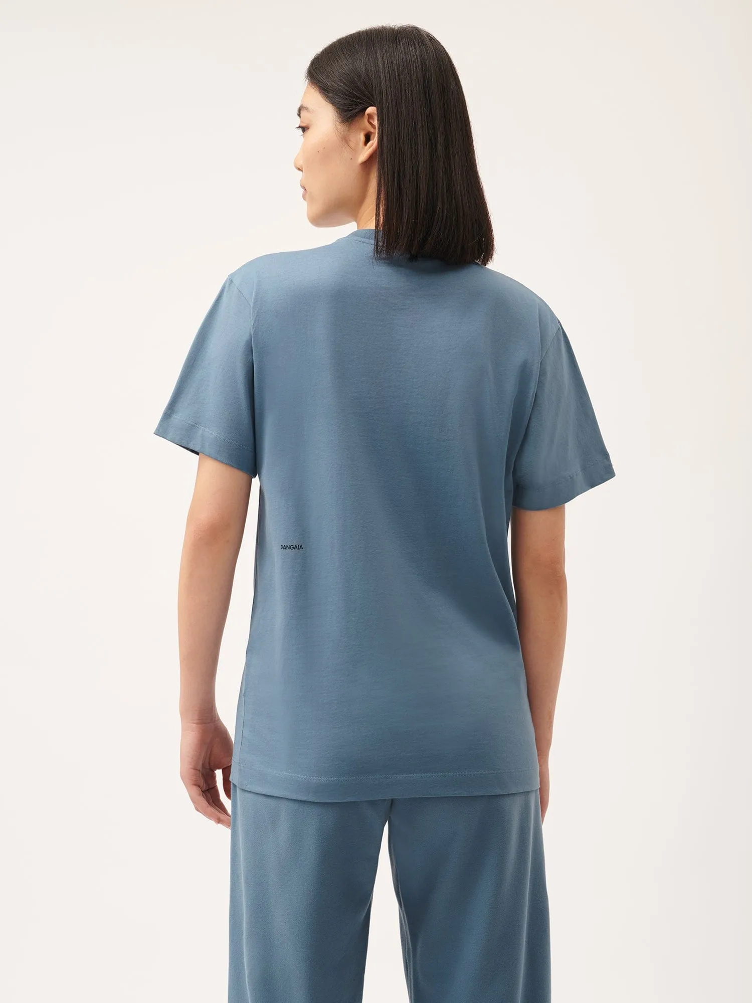 Womens 365 Midweight T-shirt—indigo blue